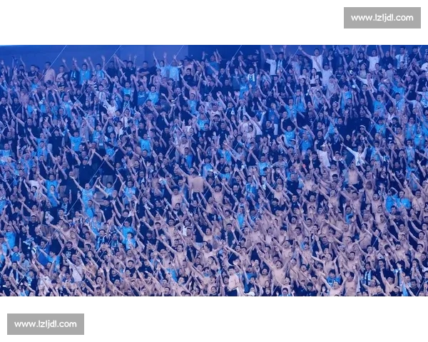 球迷协会成员阿达倒卖大连英博包厢票被曝光，威胁举报者引发争议