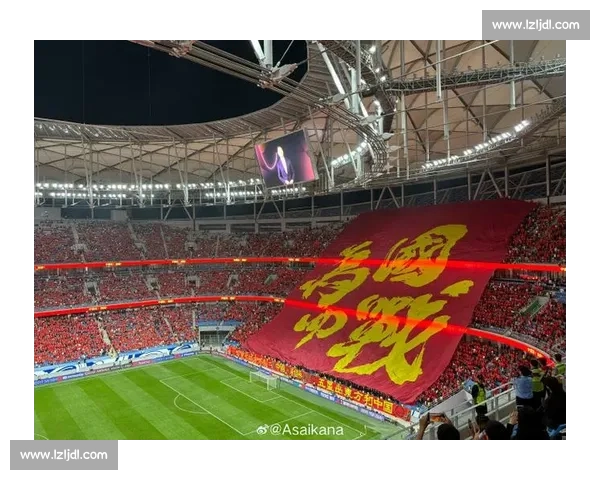 恩怨重逢！梭鱼湾球迷赛前另类 “问候” 前恒大门将霍深坪