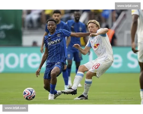 布努创世俱杯扑救纪录，一夫当关媲美群星