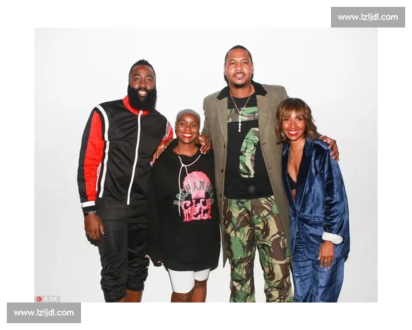 哈登跨界巴黎时装周引争议：为 WILLY CHAVARRIA 走秀自嘲 LV 供货商