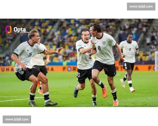 女接待员怒闯德国 U21 大巴！15 个啤酒杯引发跨国风波